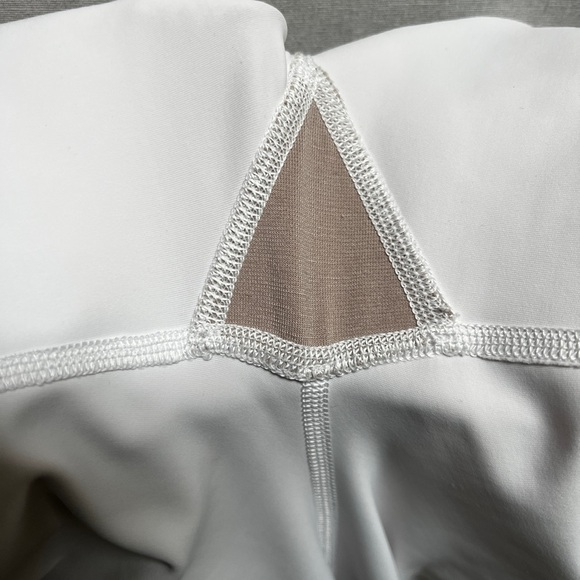 Lululemon Court Crush Dress White Sleeveless Tennis Skirt Skort Dress Sz 8/M - Picture 15 of 15